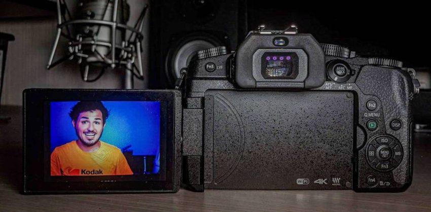 Scopri di più sull'articolo 10 Migliori Fotocamere per Video [Febbraio 2024] – Reflex e Mirrorless